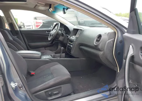 2011 Nissan Maxima 3.5 S z USA, uszkodzony, nr VIN 1N4AA5AP9BC805433